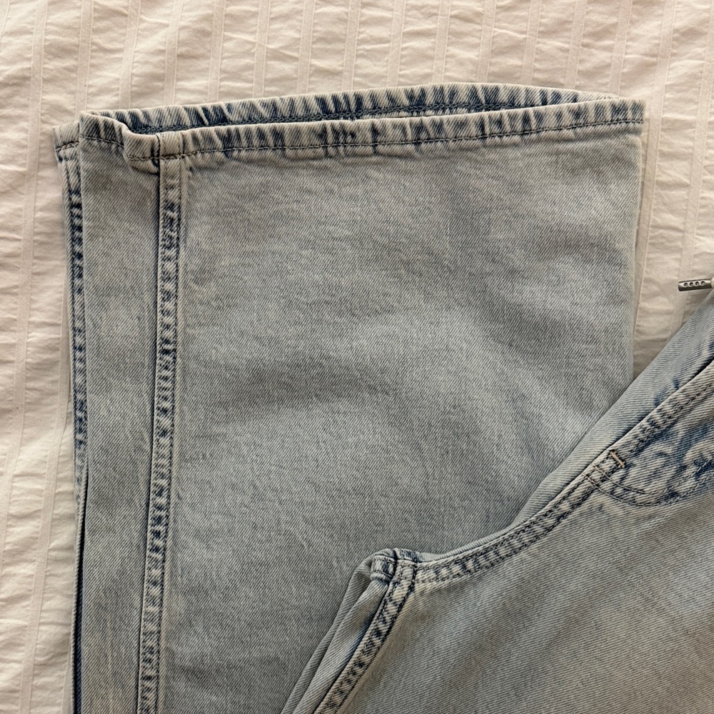 ☁️ GAP Women's Mid-Rise Easy 90’s Loose Jeans SO Soft & So Comfy - Picture 5 of 8